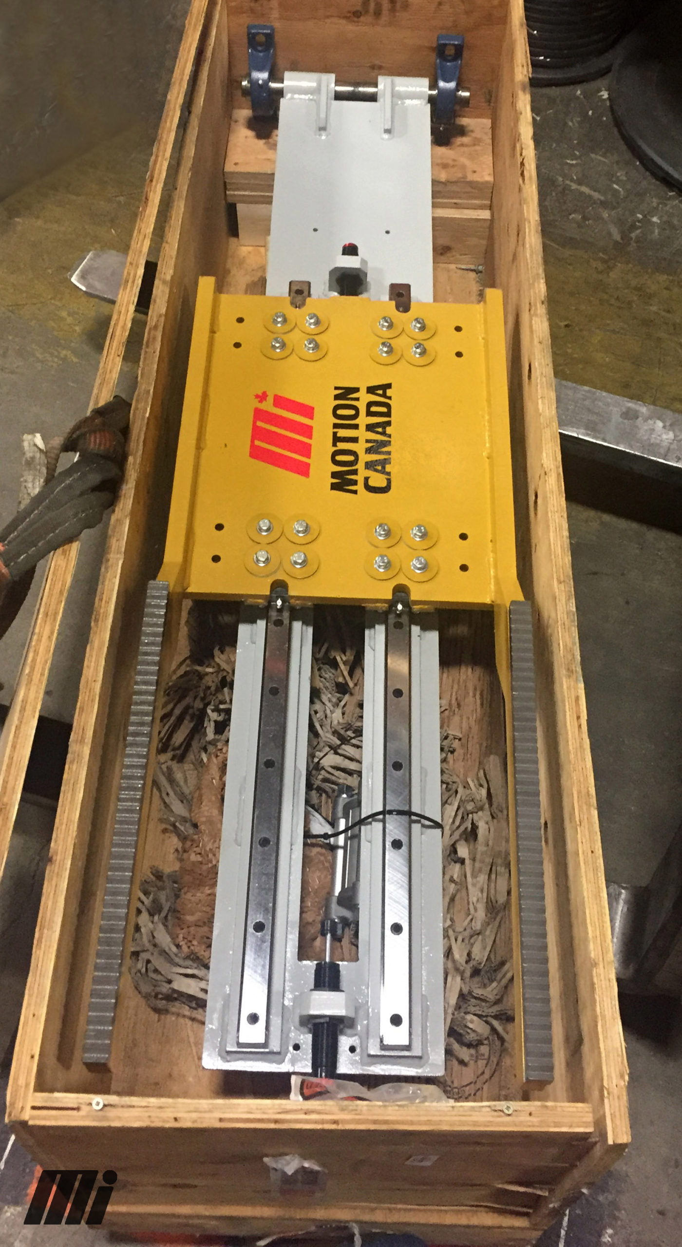 Roundrail linear guide or profilerail linear guide?
